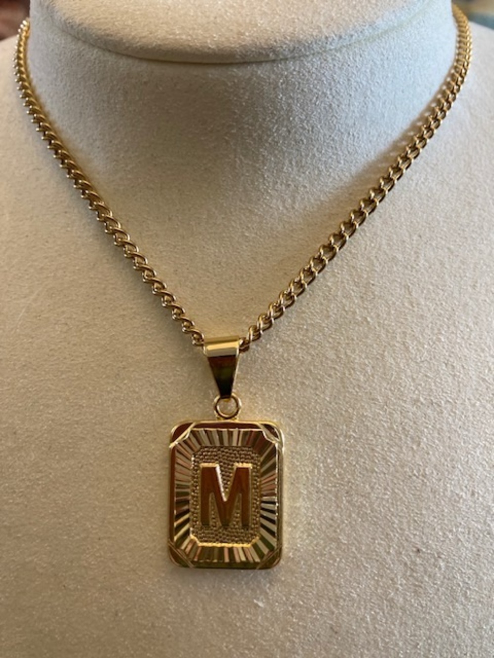 Gold Initial 'M' Pendant Necklace - Ladies Jewelry